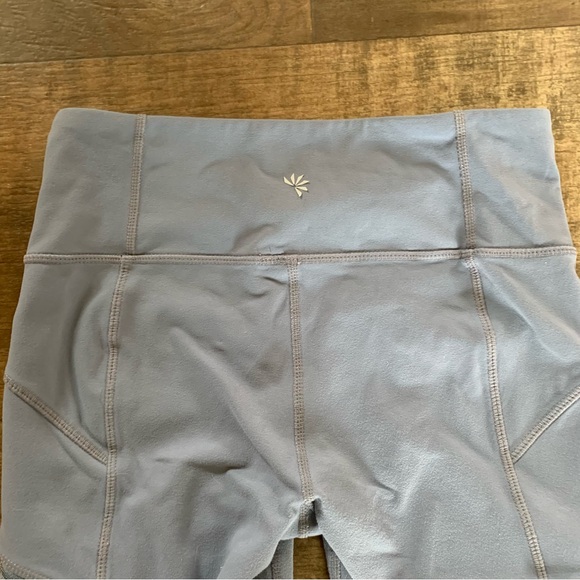 Athleta gray bike shorts with pockets drifter - Picture 6 of 9